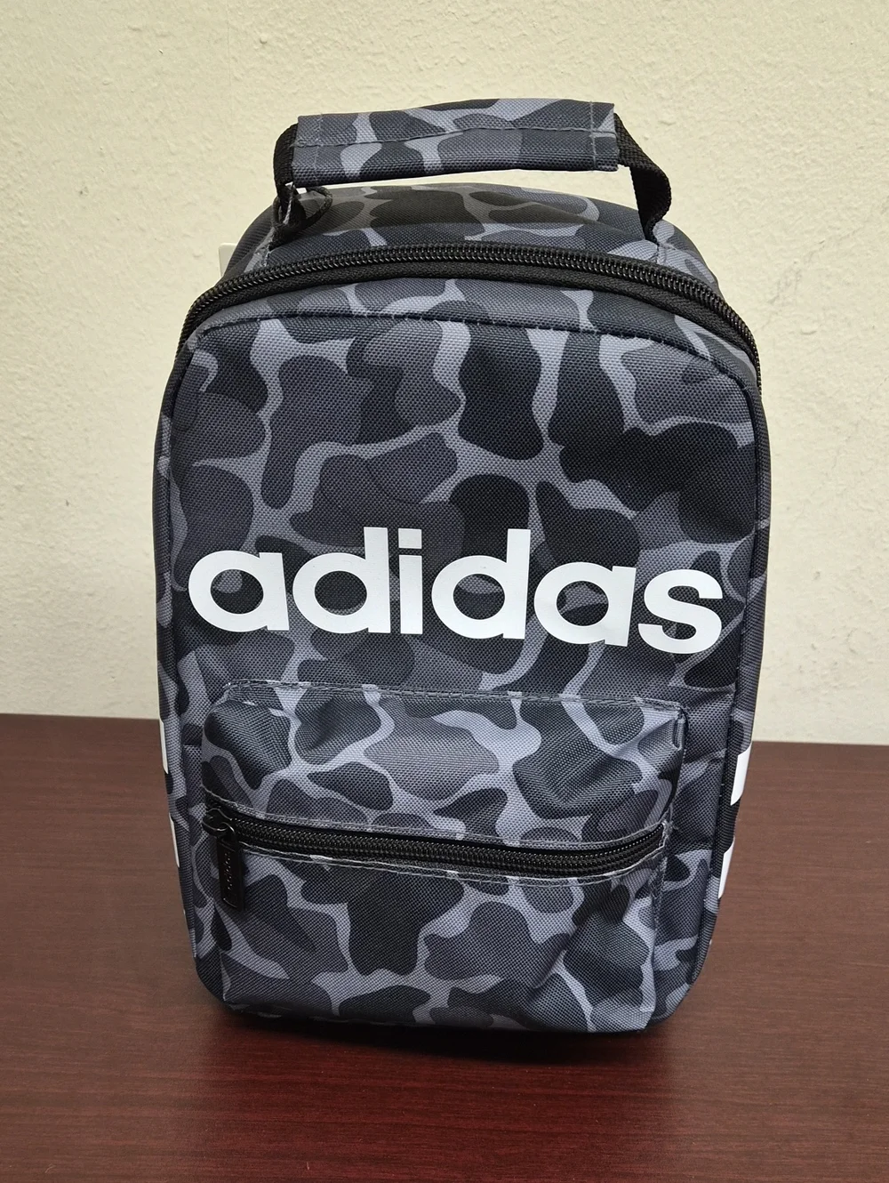 adidas Men’s Gray Camo Lunch Bag
